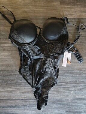 Victori's Secret Black Lace Push-Up Bodysuit